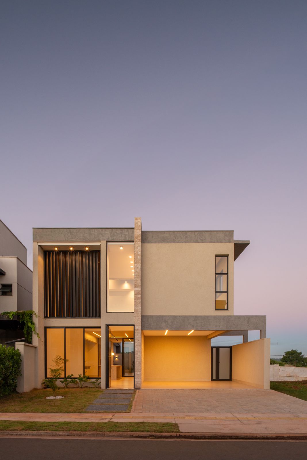 Sobrado Jardins Capri 27m² — foto 1