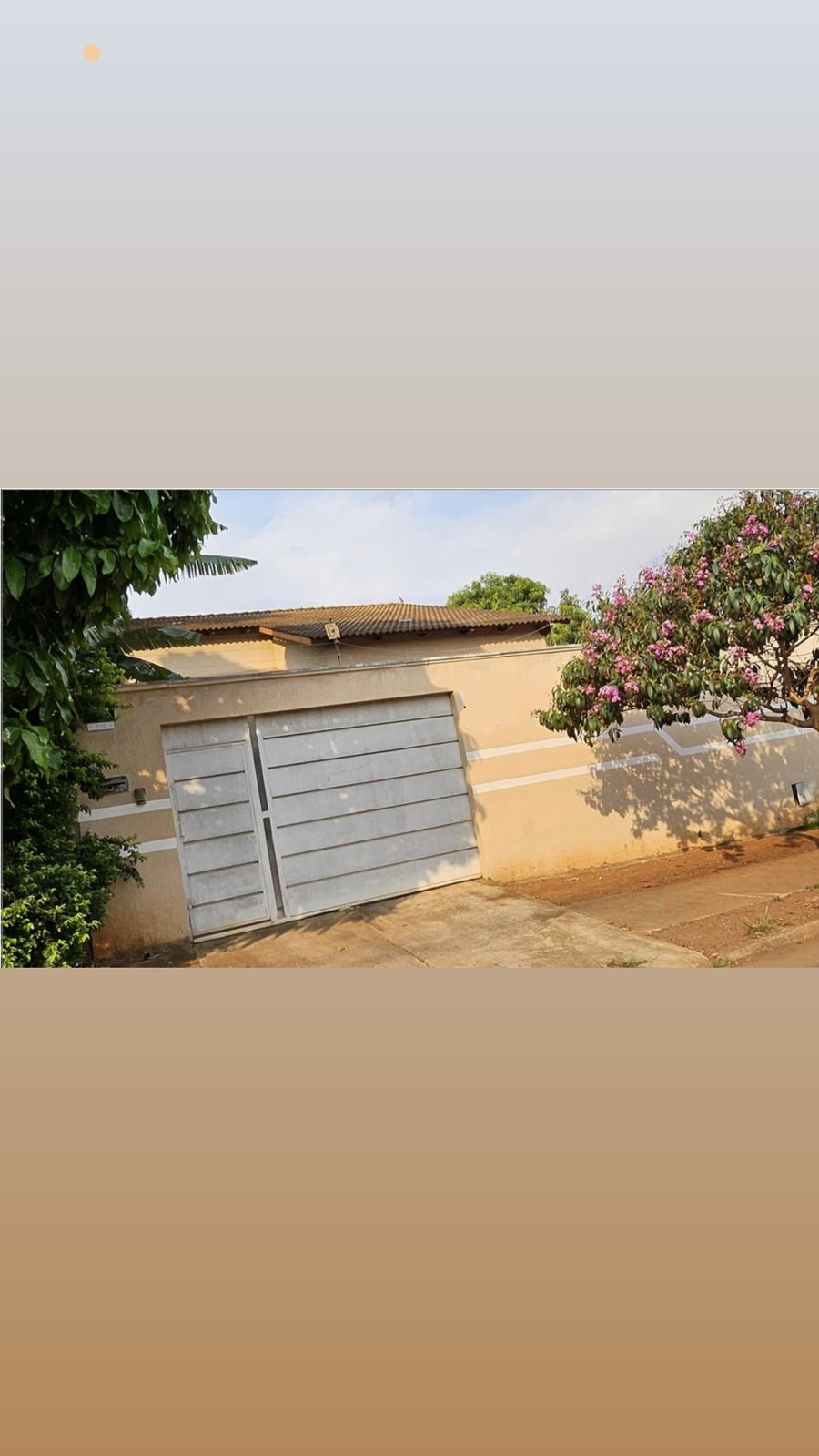 Casa em rua Senador Canedo — foto 1