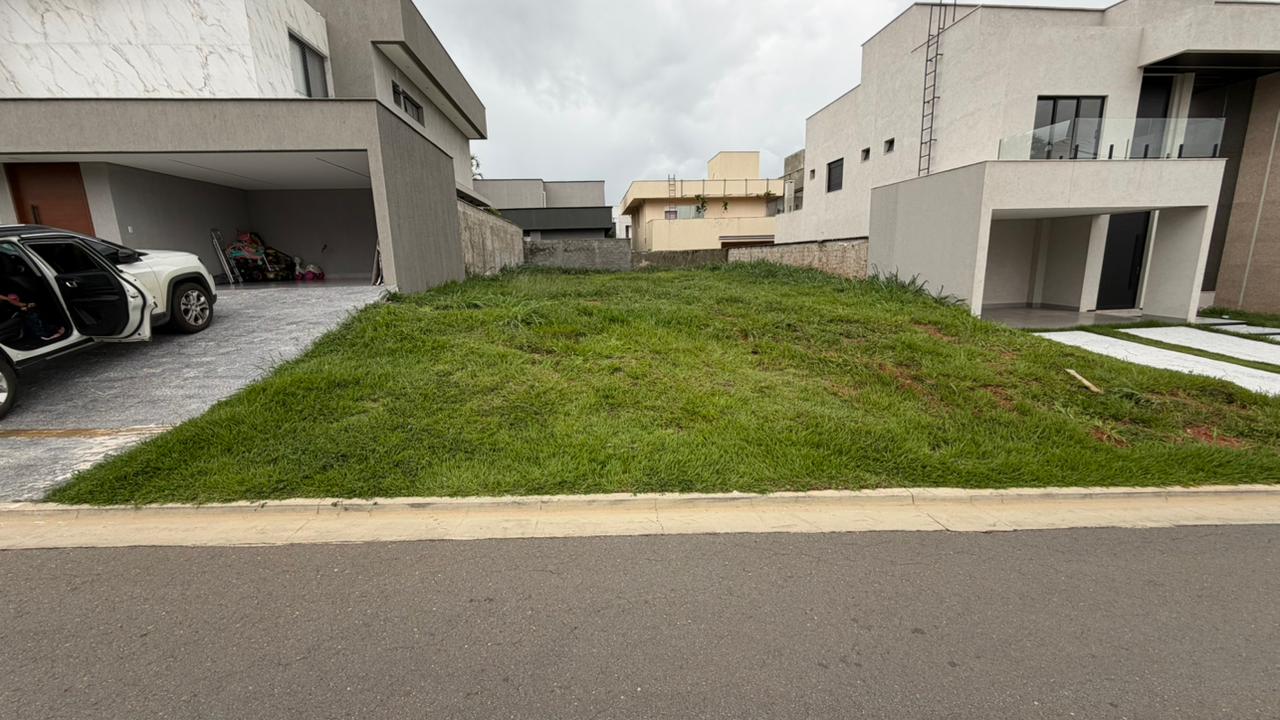 Lote Jardins Bolonha de 300m² — foto 1