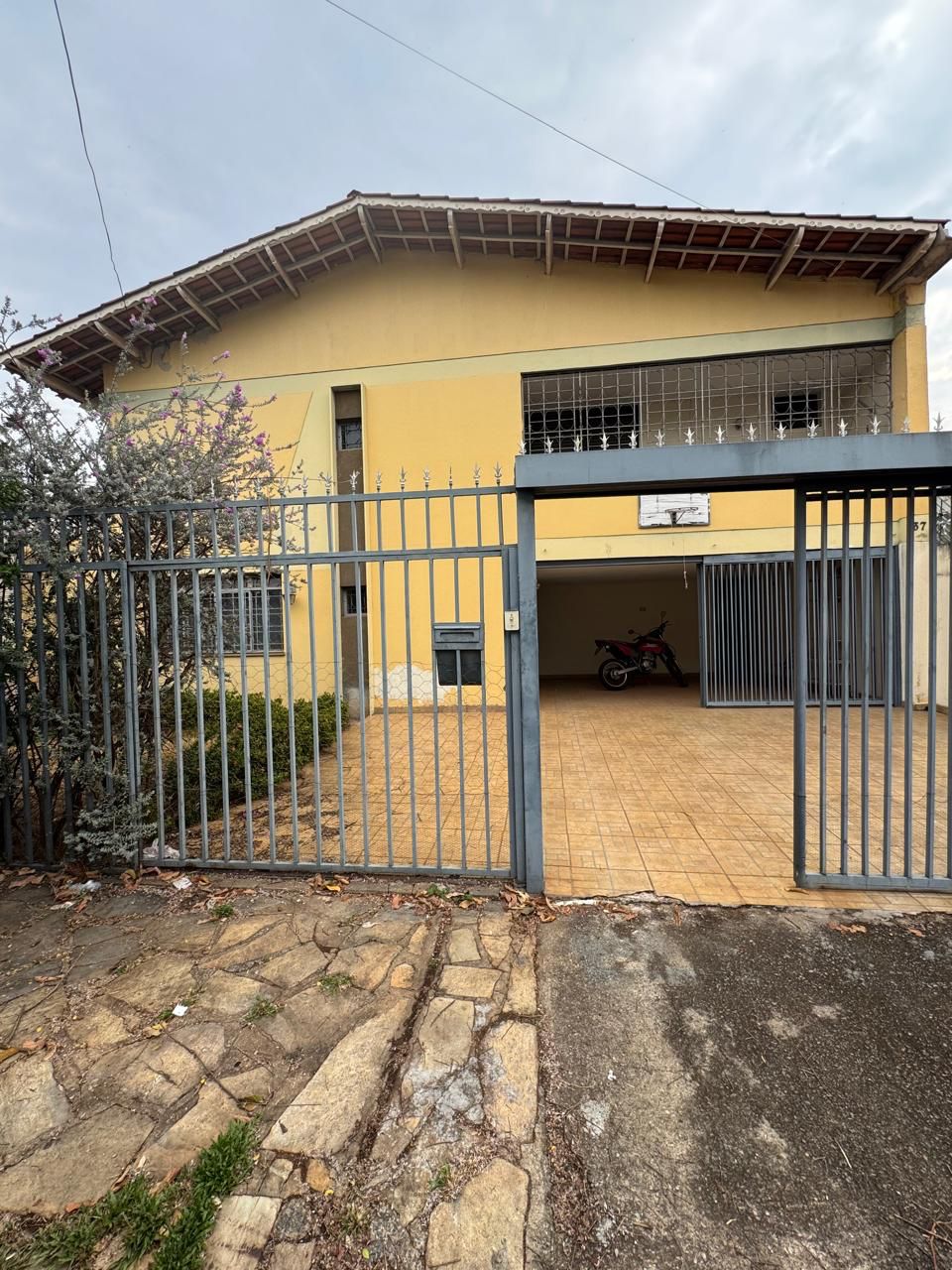 Sobrado Setor Aeroporto 324 m² — foto 1