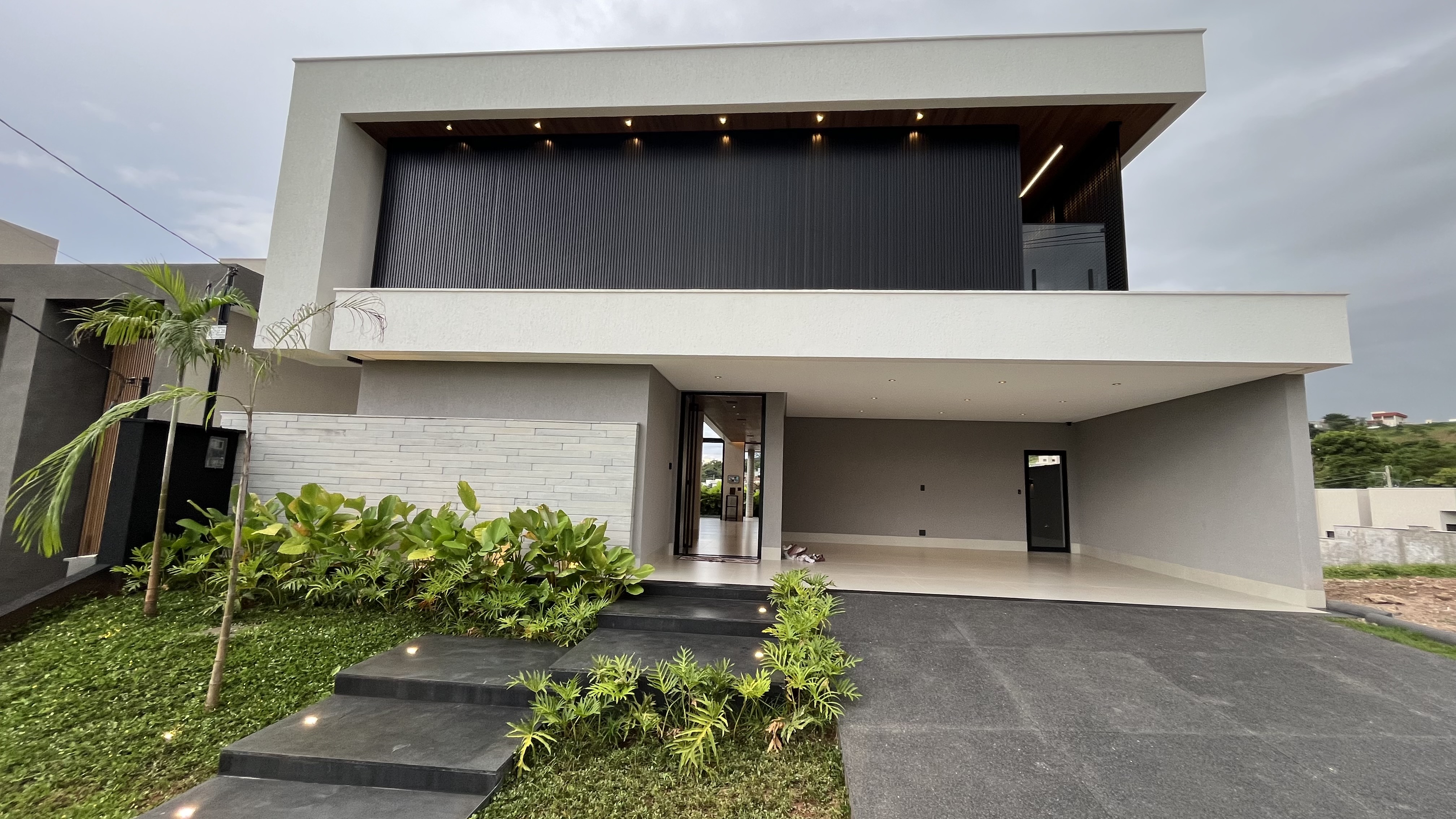 Sobrado no Jardins Bolonha 372m² — foto 1