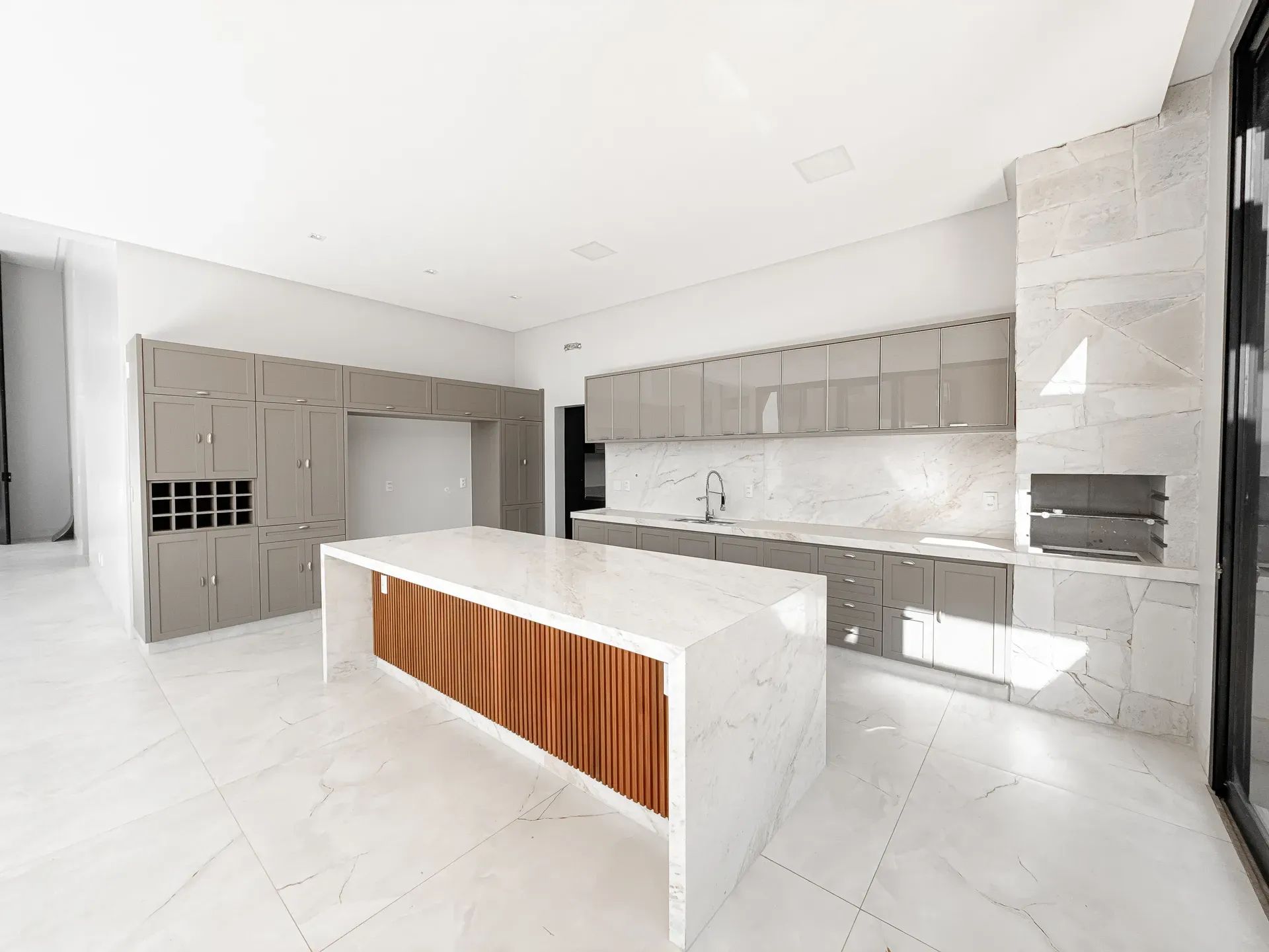 Condomínio - Residencial Goiânia Golfe Clube